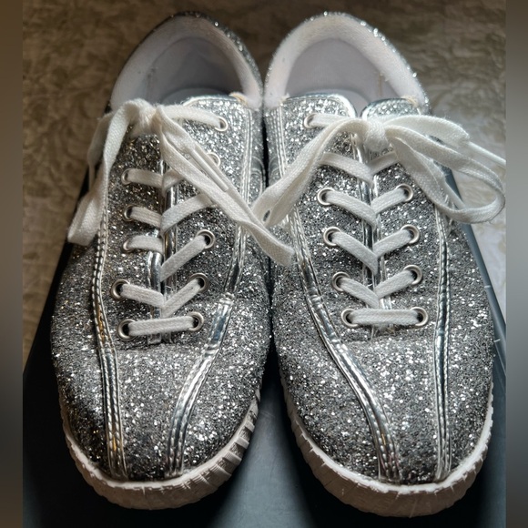 Tretorn Nylite Silver Glitter Sneaker Shoes, size 8.5 RetroGlam Athleisure - Picture 3 of 8